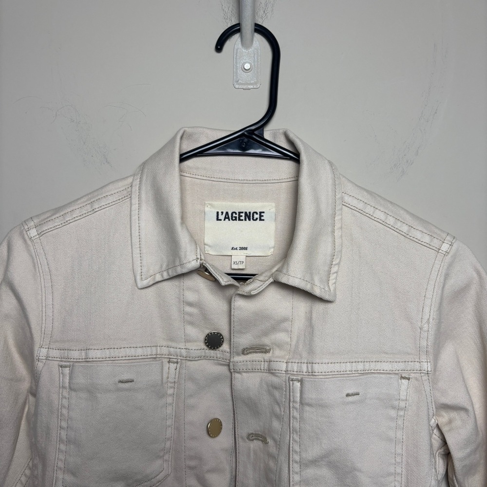 L'AGENCE Janelle Beige Cream Frayed Raw Hem Cropped Denim Jean Jacket Women XS - Picture 2 of 11